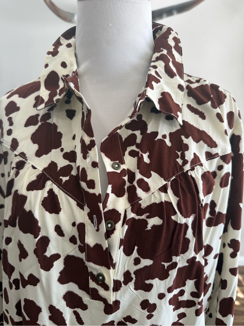 Woman Brown & White Cow-Print Lightweight Shirt Jacket
